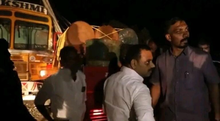 നേര്യമംഗലം വില്ലാഞ്ചിറയിൽ വാഹനാപകടം: ഡീൻ കുര്യാക്കോസ് എംപി ഉൾപ്പെടെയുള്ളവർ അത്ഭുതകരമായി രക്ഷപ്പെട്ട